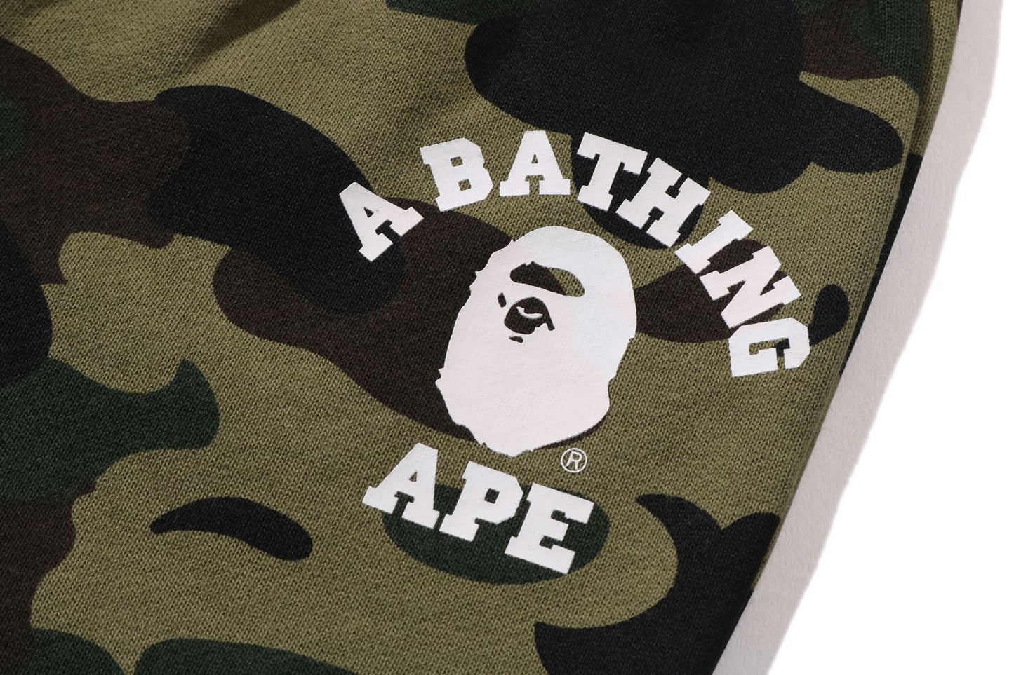 BAPE 1ST CAMO 大學風寶寶褲