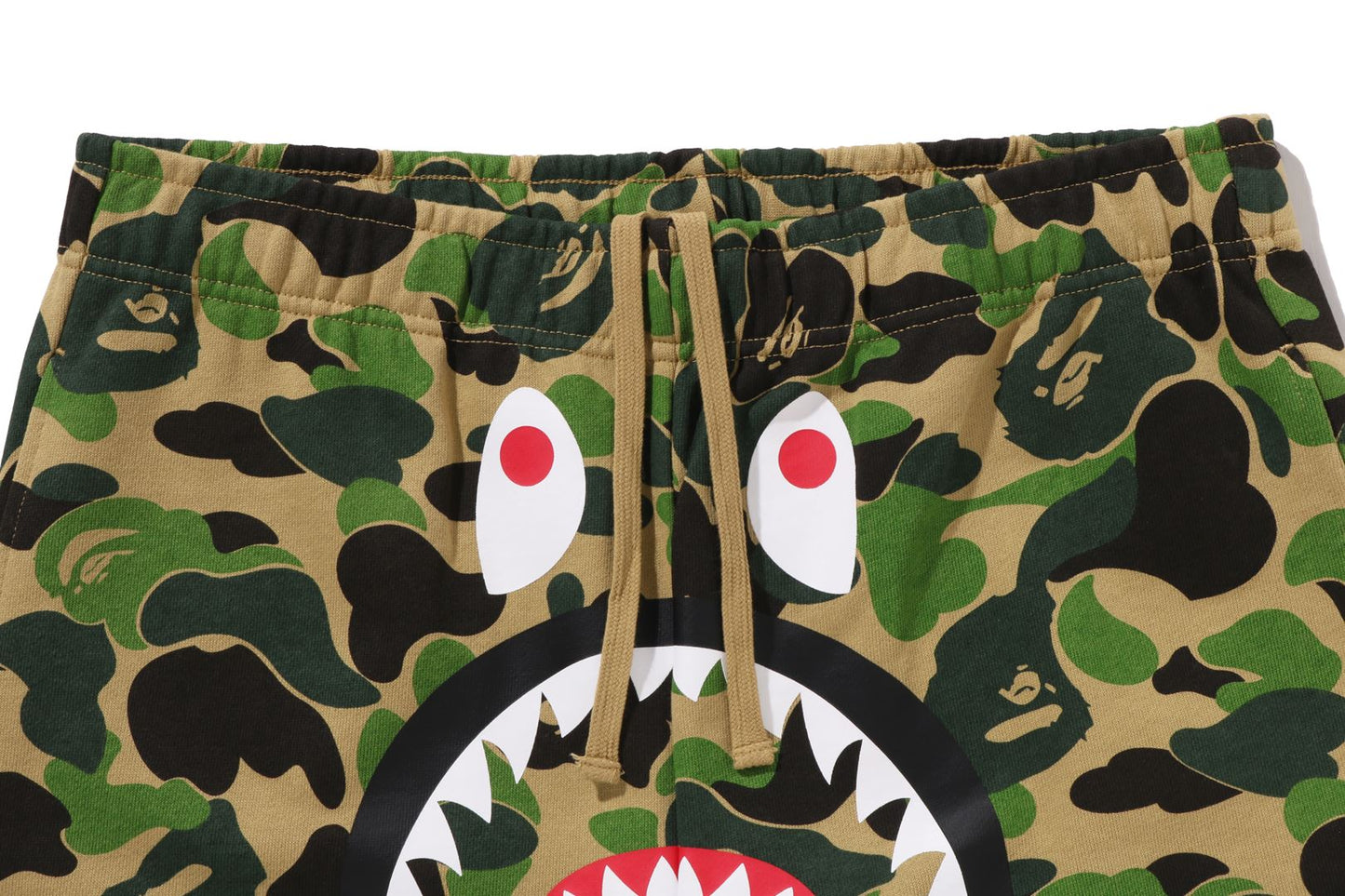 BAPE ABC CAMO SHARK 短版運動褲