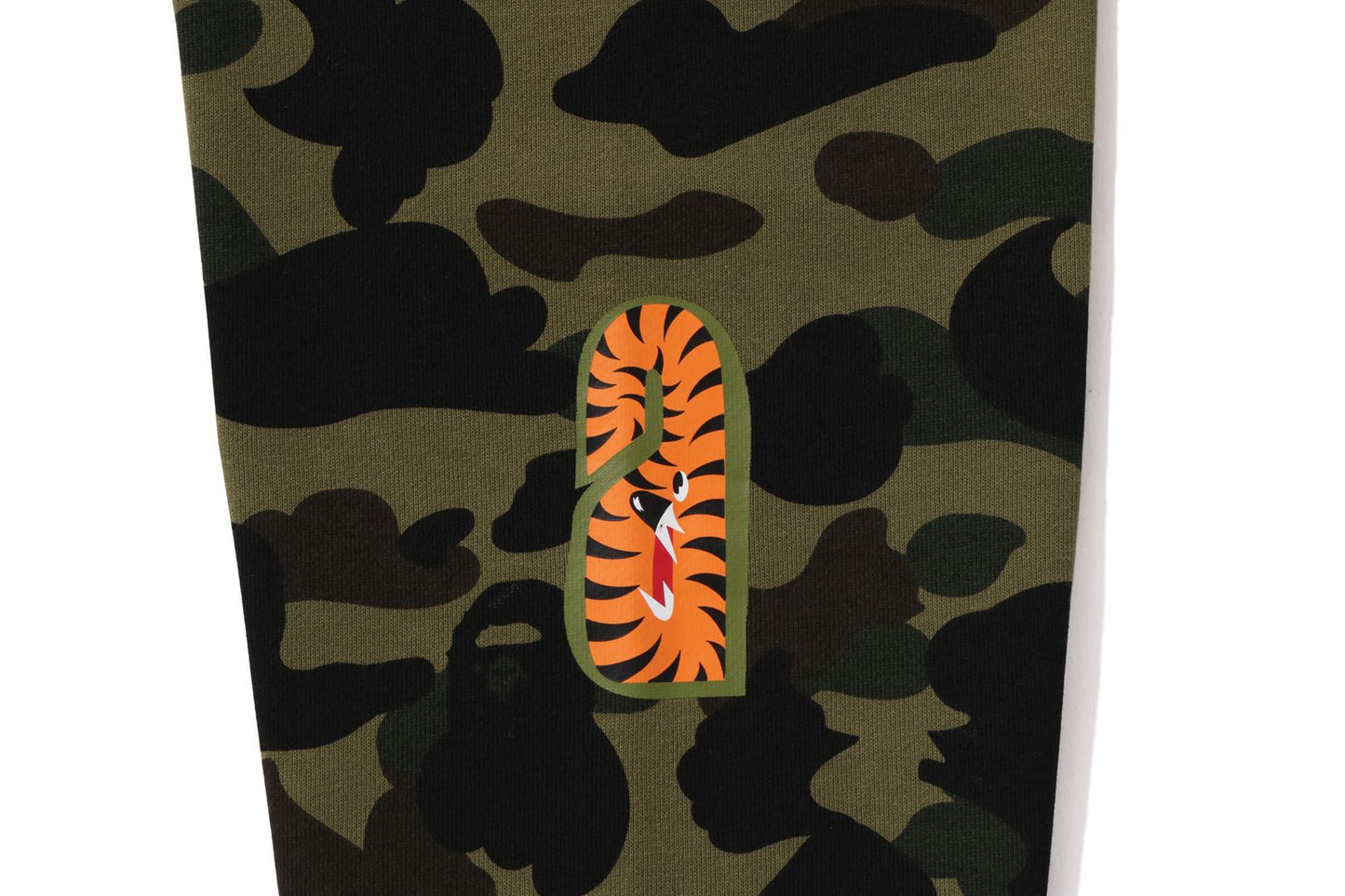 BAPE 1ST CAMO SHARK 圓領毛衣