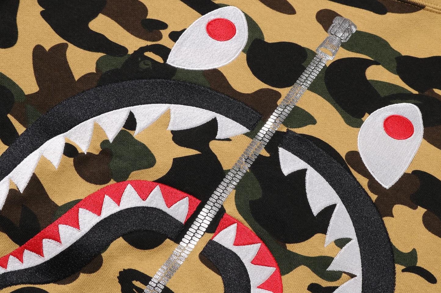 BAPE 1ST CAMO SHARK 圓領運動衫