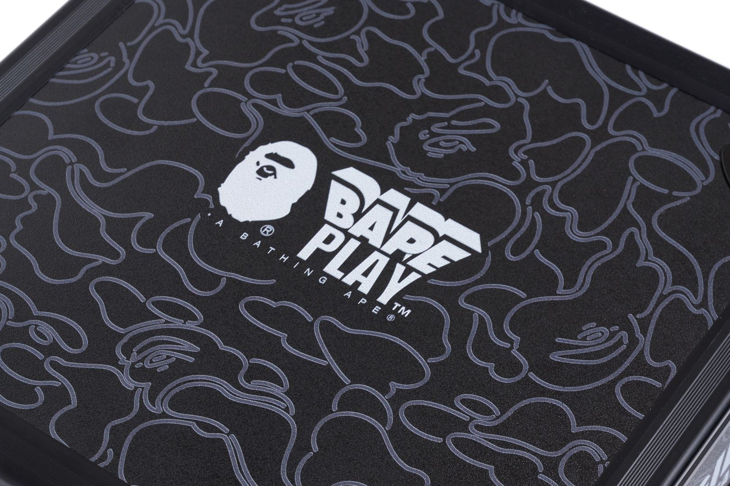 BAPE METAL MILO