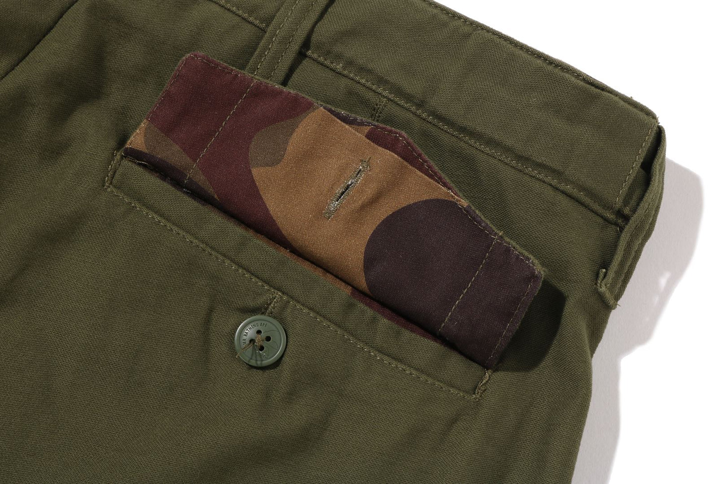 BAPE CARGO SHORTS