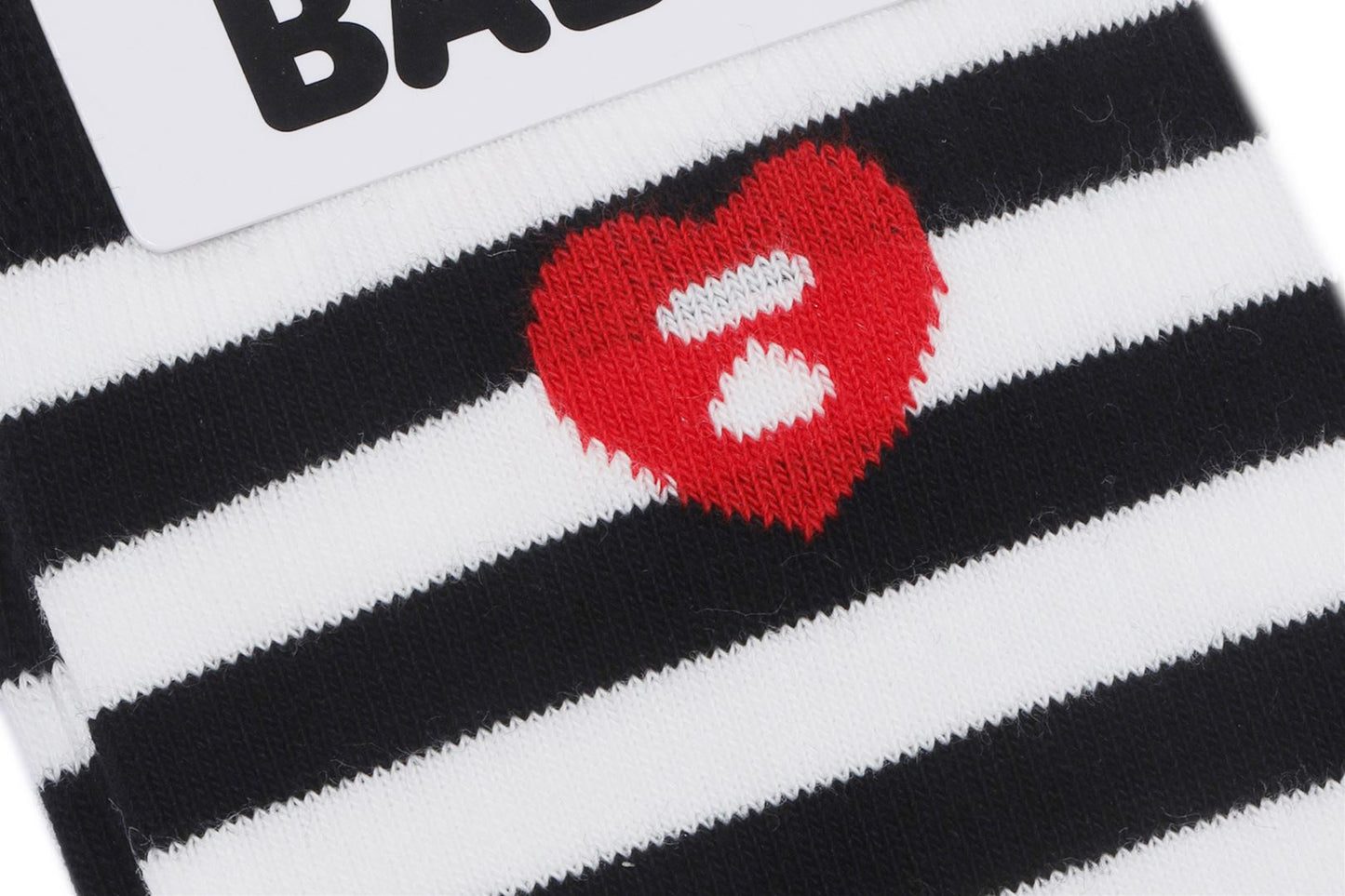 BAPE 心形刺繡徽章條紋襪子