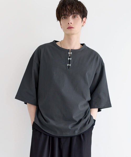 日本代購|LILL LILL(リル) ヘンリーネック tシャツ シルバーパーツヘビーウエイトコットンヘンリーネックハーフスリーブカットソー メンズ レディース【チャコールグレー / XL】|ZOZOTOWN