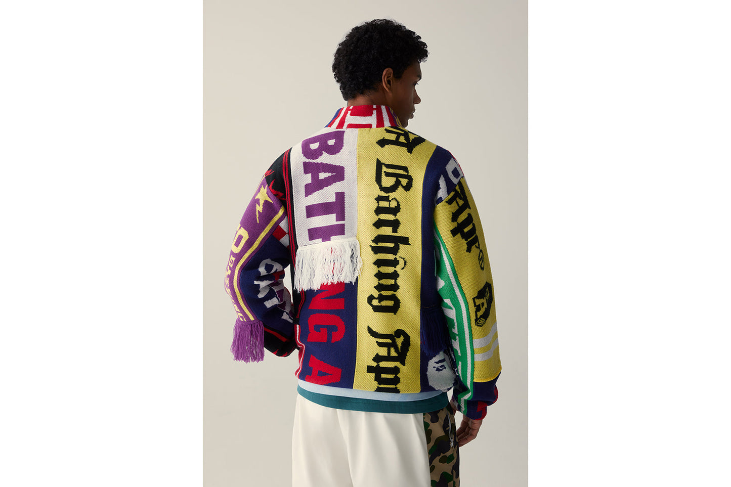 BAPE 圍巾圖案常規版運動外套