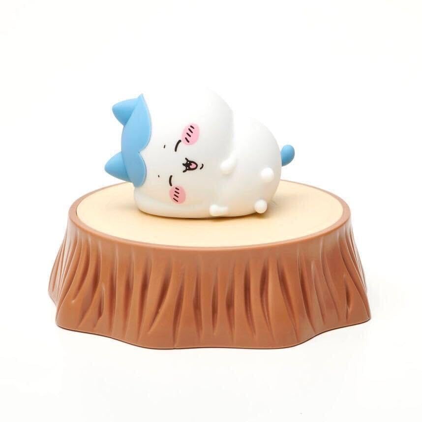 吉伊卡哇 觸控 LED 檯燈|可愛造型 × 三段調光|內建無線充電 × USB 供電|適合書桌 & 床頭