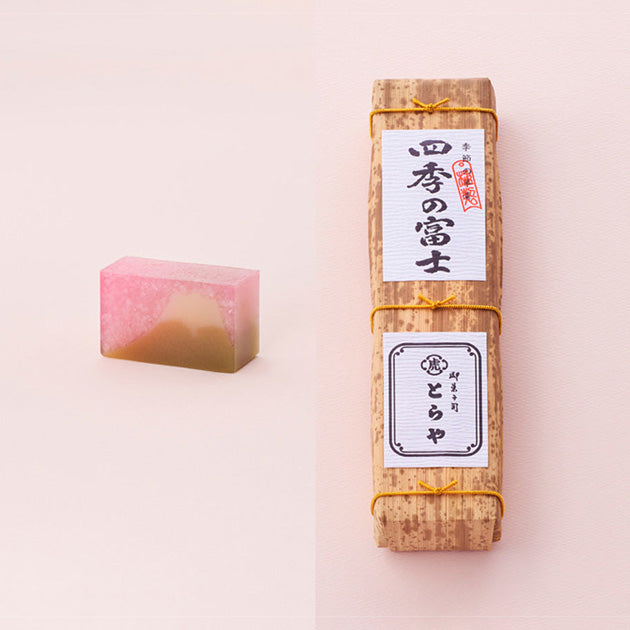 虎屋羊羹|四季的富士 春(竹皮包)