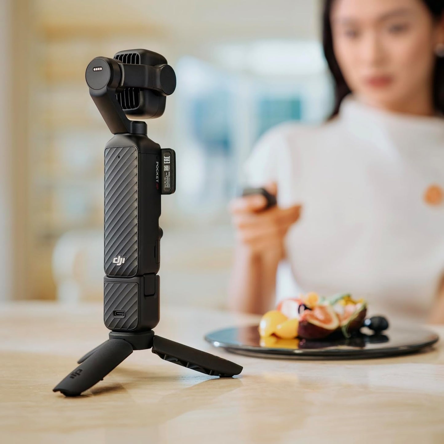 日本代購|DJI 攝影機 - Osmo Pocket 4P Vlog組合雙鏡頭攝影機|Amazon JP