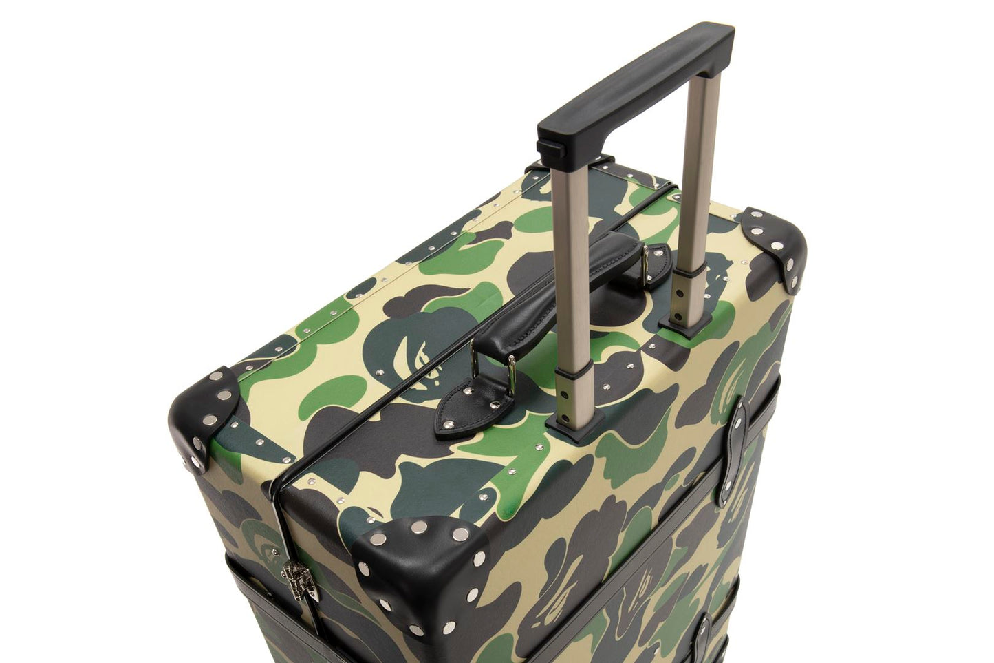 BAPE【 BAPE X GLOBE-TROTTER 】LARGE 30