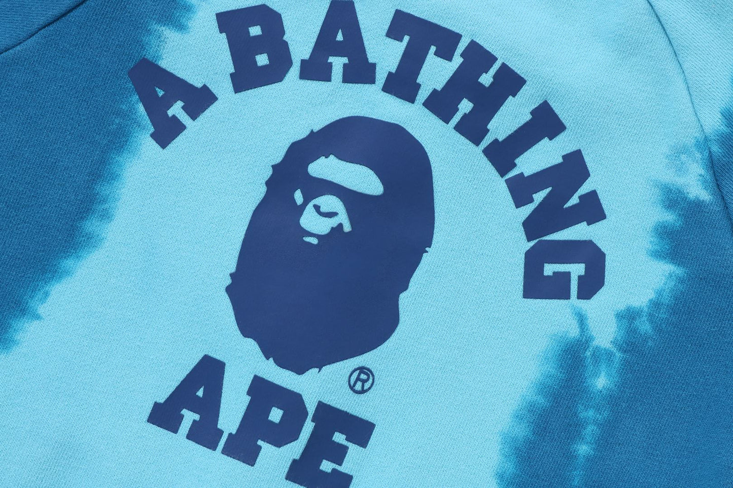 BAPE 漸層大學風連身工作服