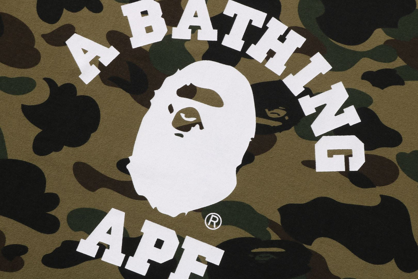 BAPE 1ST CAMO 大學T恤