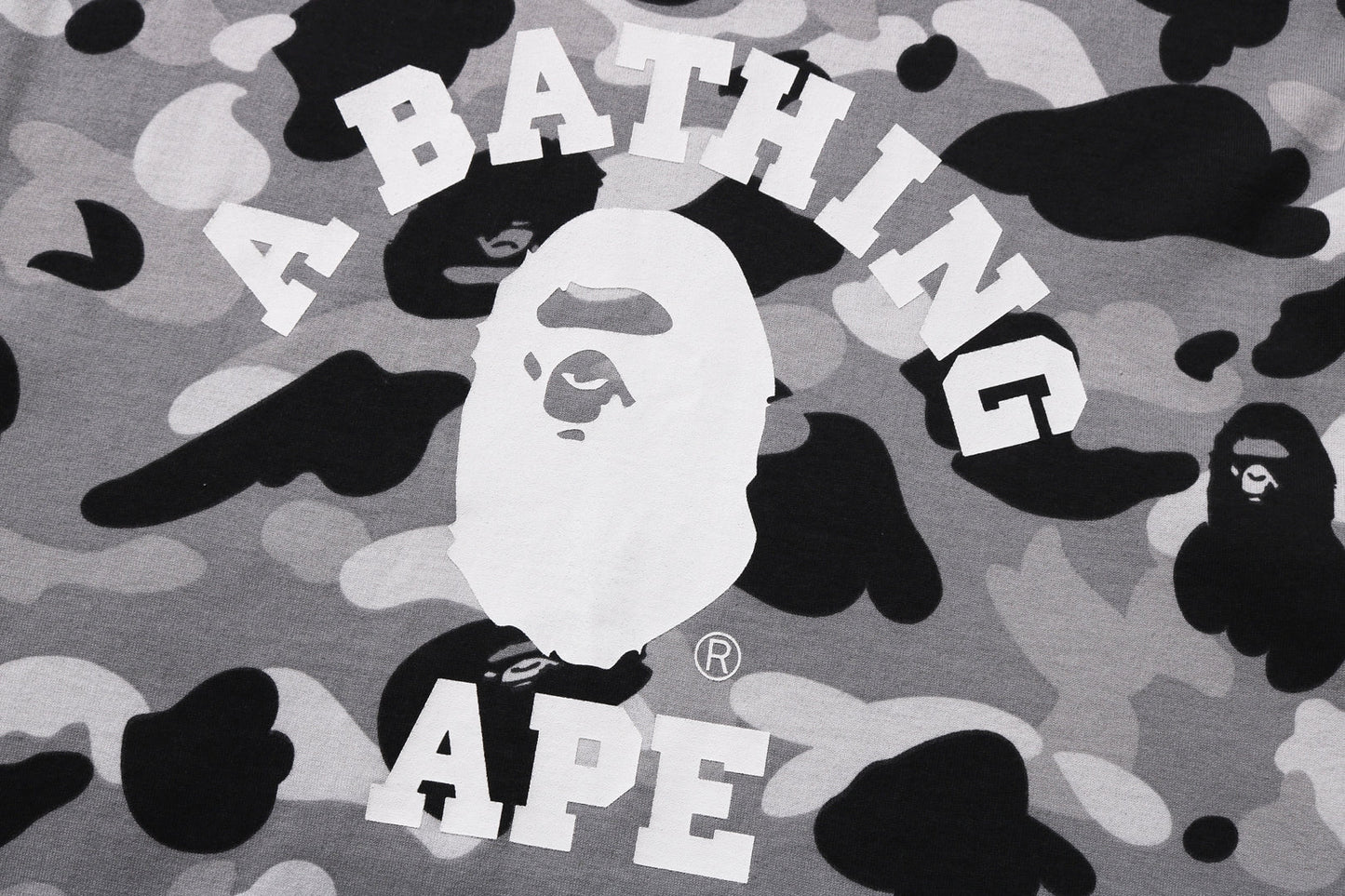 BAPE 1ST CAMO 大學風寬鬆短袖T恤