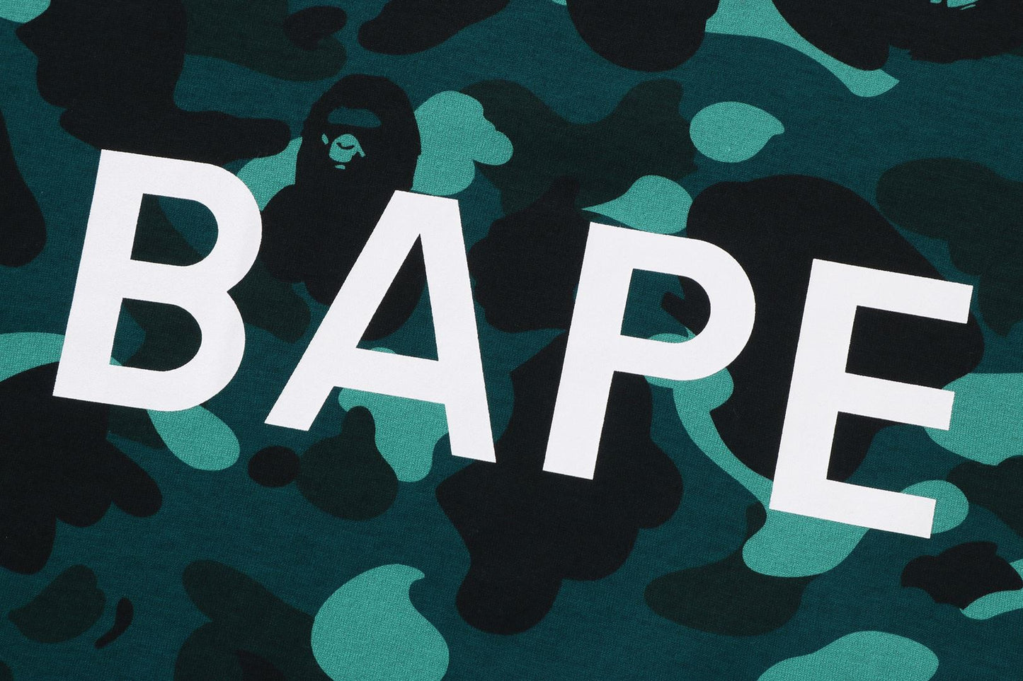 BAPE 彩色迷彩放鬆版T恤