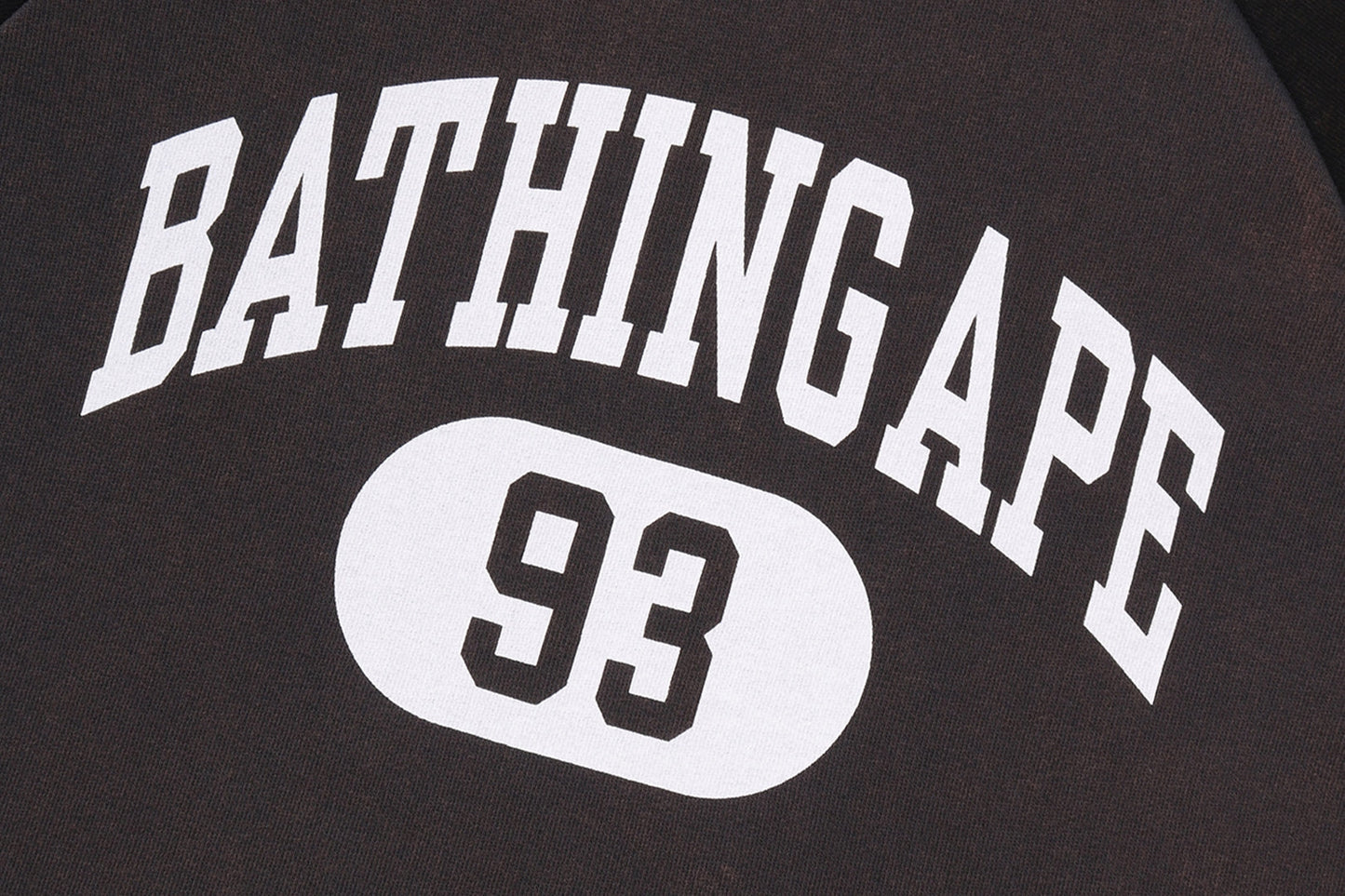 BAPE 大學休閒版型運動T恤