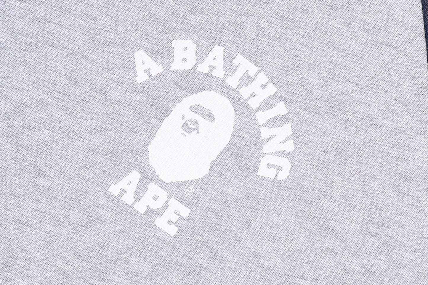 BAPE 大學休閒版型運動T恤