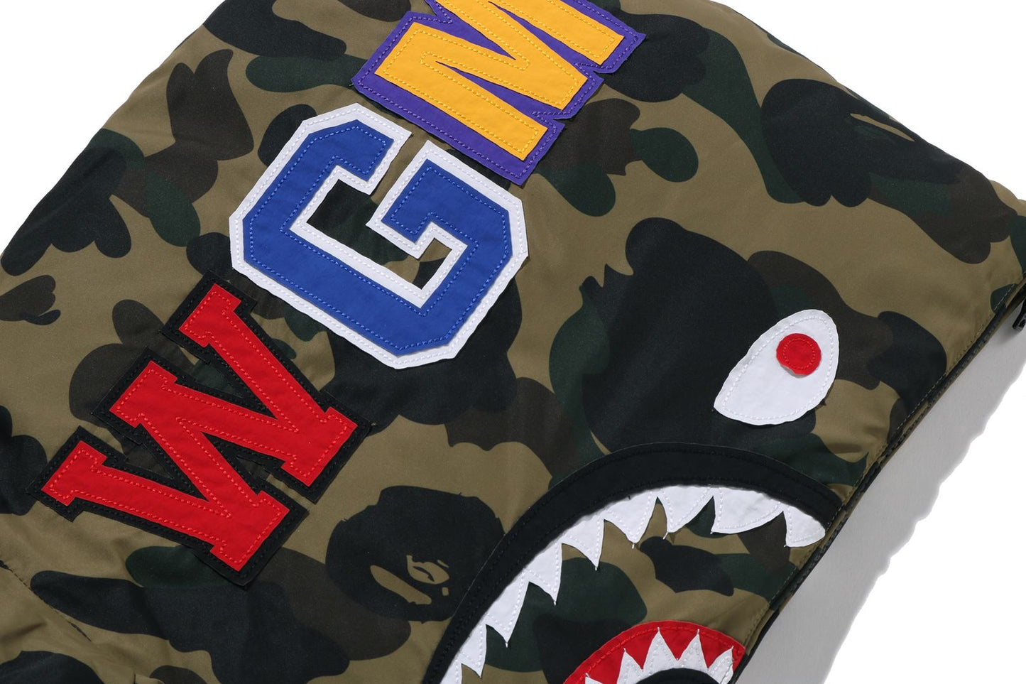 BAPE 1ST CAMO SHARK 羽絨外套
