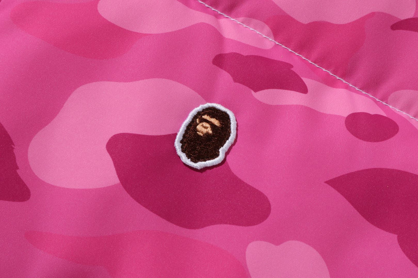BAPE 彩色迷彩可翻轉羽絨外套