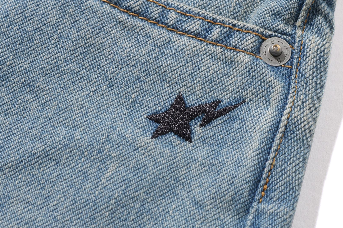 BAPE STA 刺繡寬鬆牛仔褲