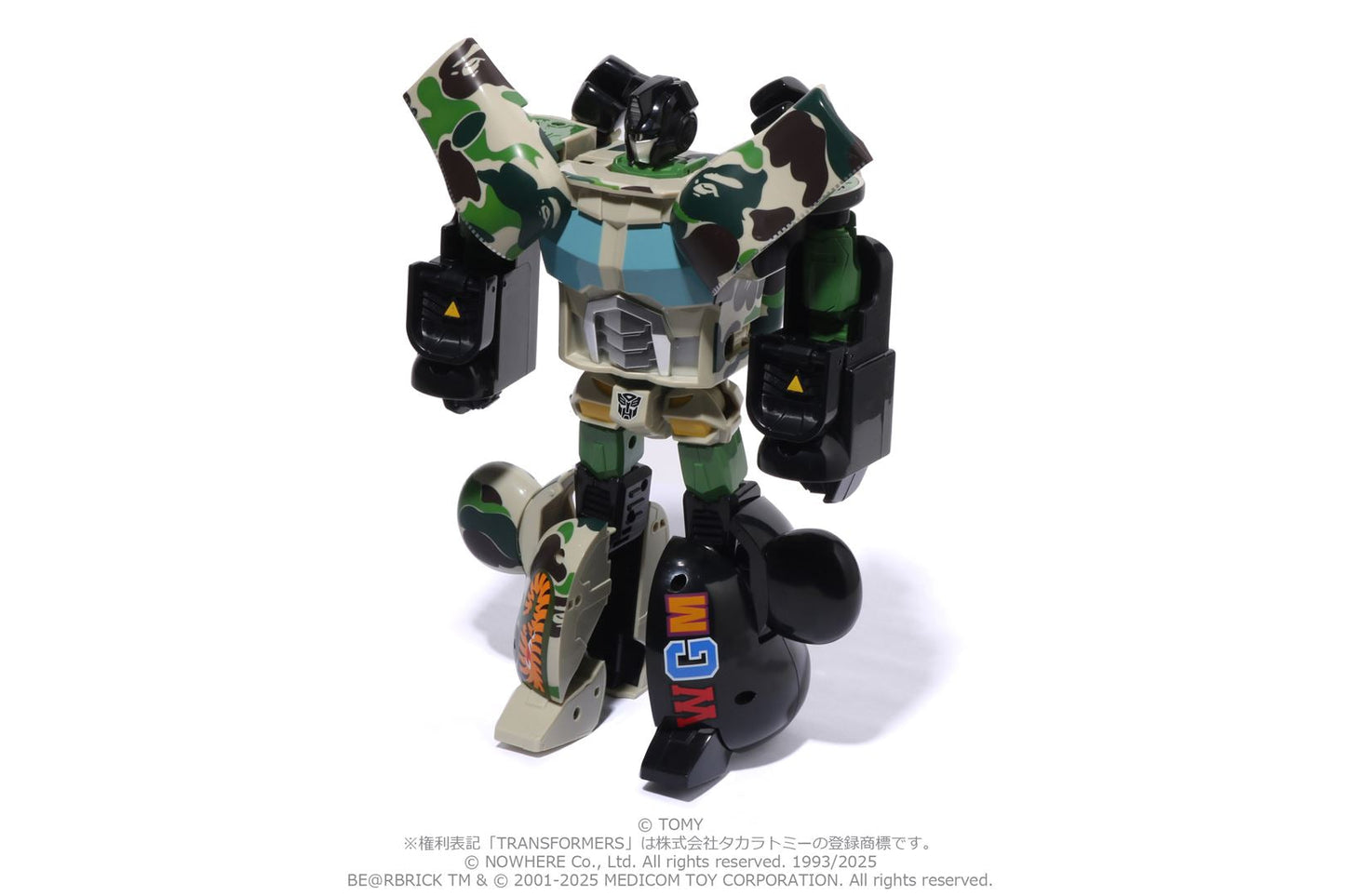 BAPE X TRANSFORMERS X BE@RBRICK ABC CAMO SHARK CONVOY 400%
