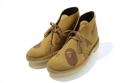 BAPE X CLARKS 沙漠靴