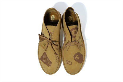 BAPE X CLARKS 沙漠靴