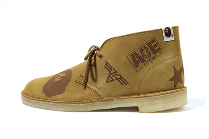 BAPE X CLARKS 沙漠靴