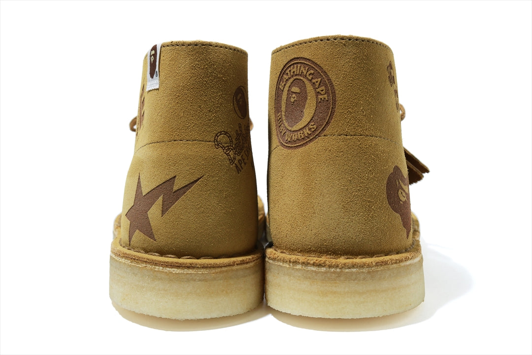 BAPE X CLARKS 沙漠靴