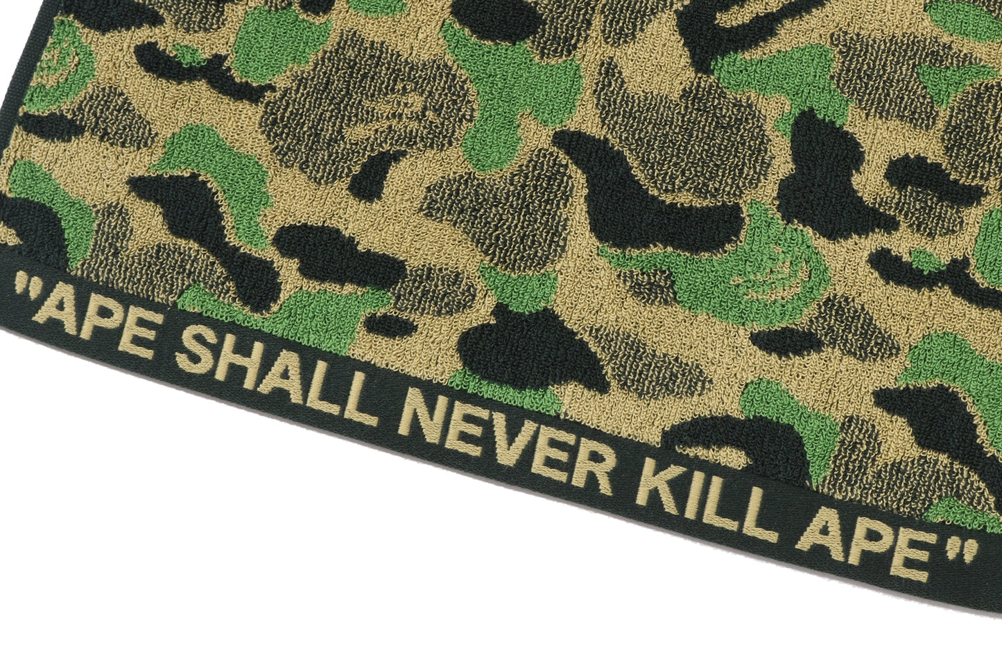 BAPE ABC CAMO 緊湊浴巾