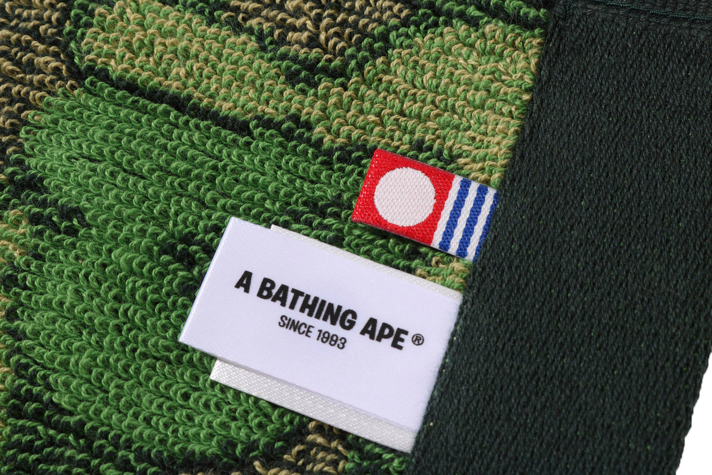BAPE ABC CAMO 緊湊浴巾