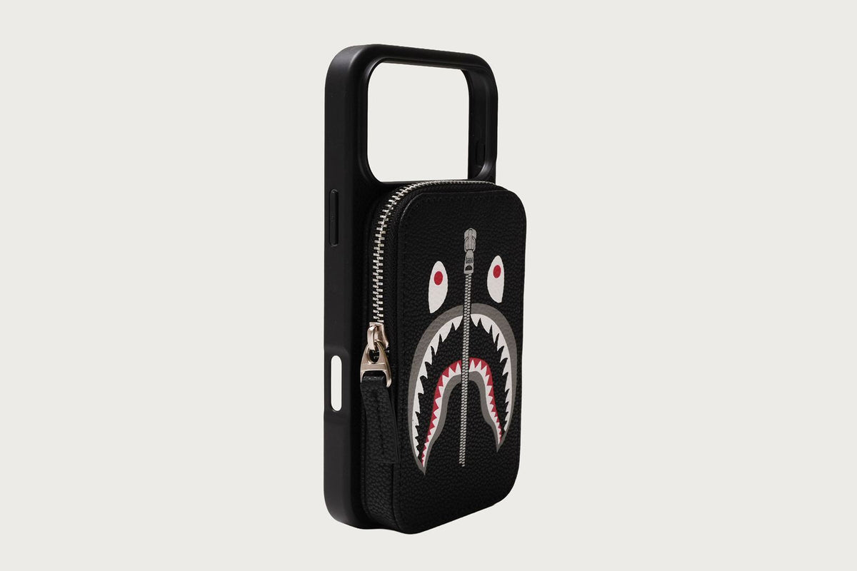 BAPE SHARK IPHONE 18 PRO MAX CASE