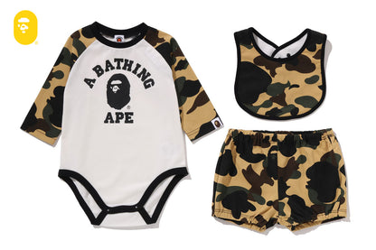 BAPE 1ST CAMO 大學寶寶禮品組