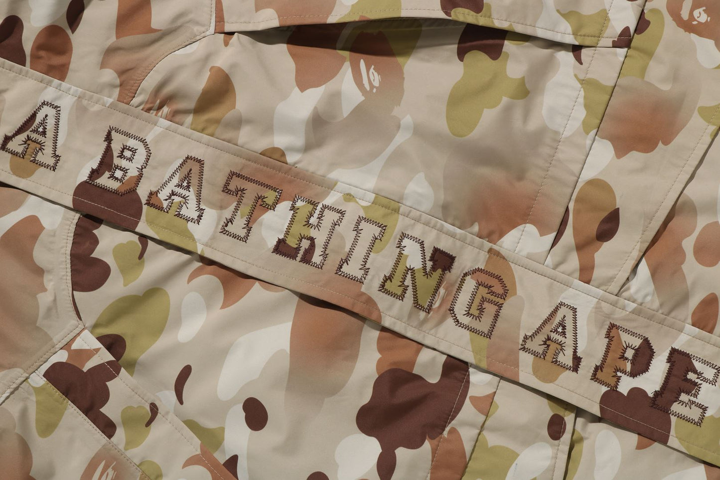 BAPE 漸層迷彩 2 合 1 滑雪外套