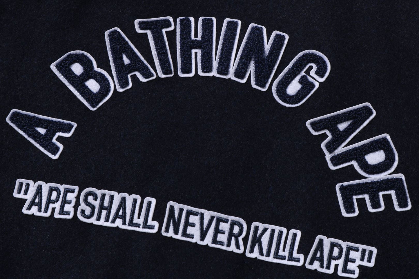 BAPE A BATHING APE 短版大學外套