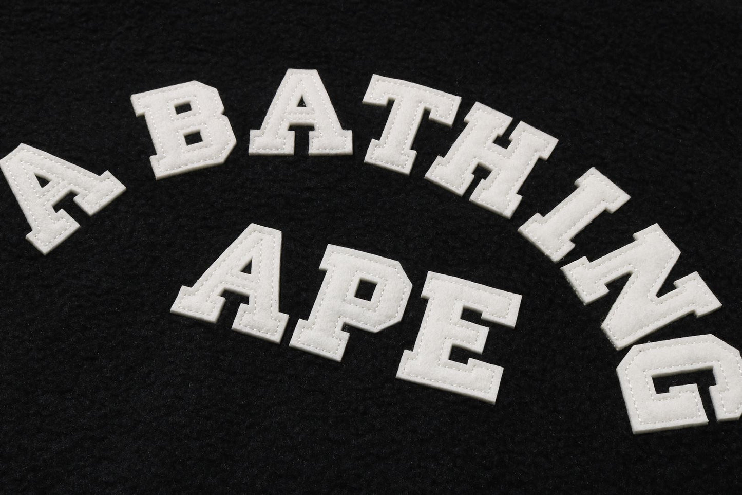BAPE 1ST CAMO APE HEAD 大學外套