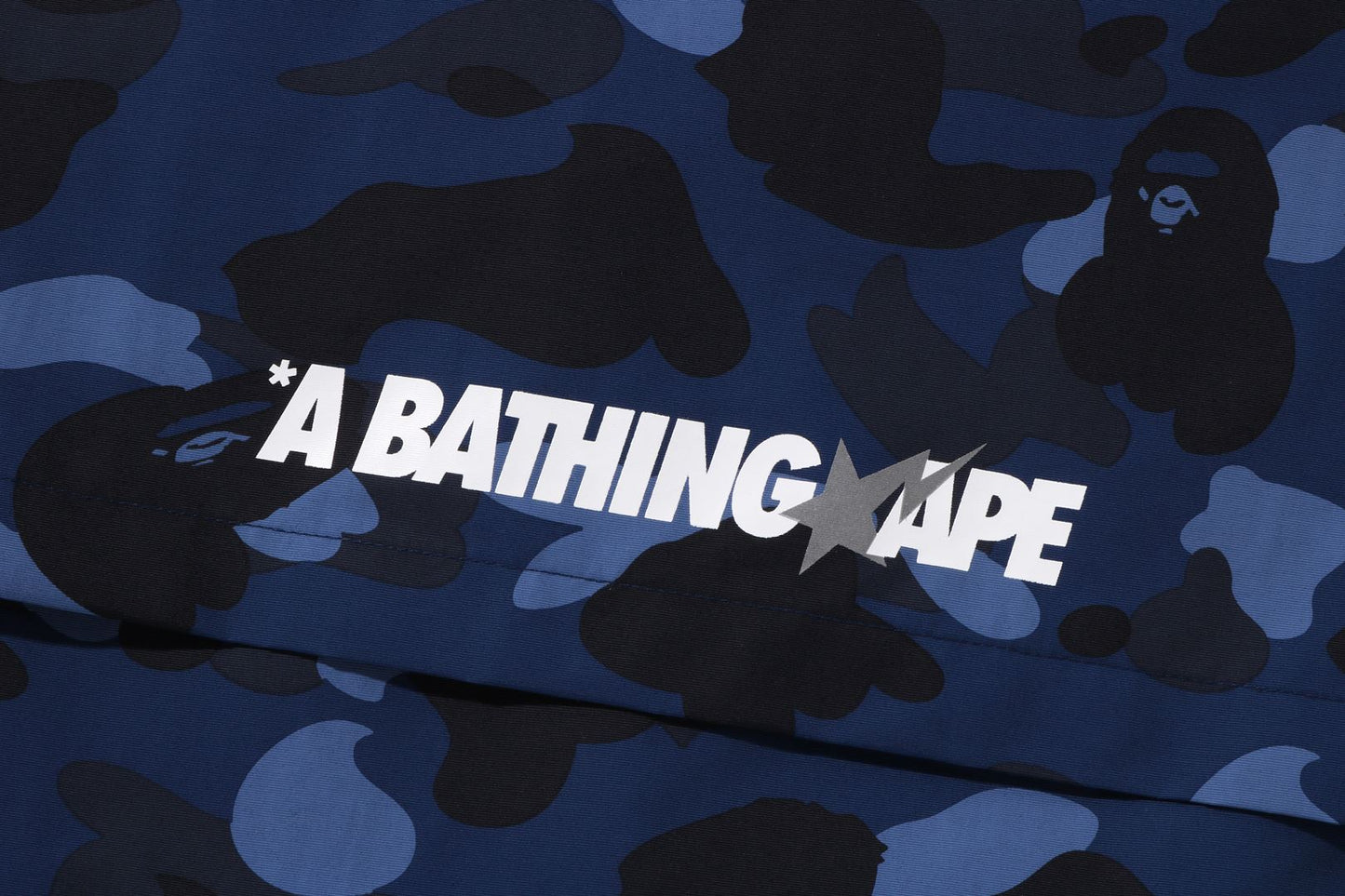 BAPE 彩色迷彩連帽外套
