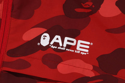 BAPE 彩色迷彩連帽外套