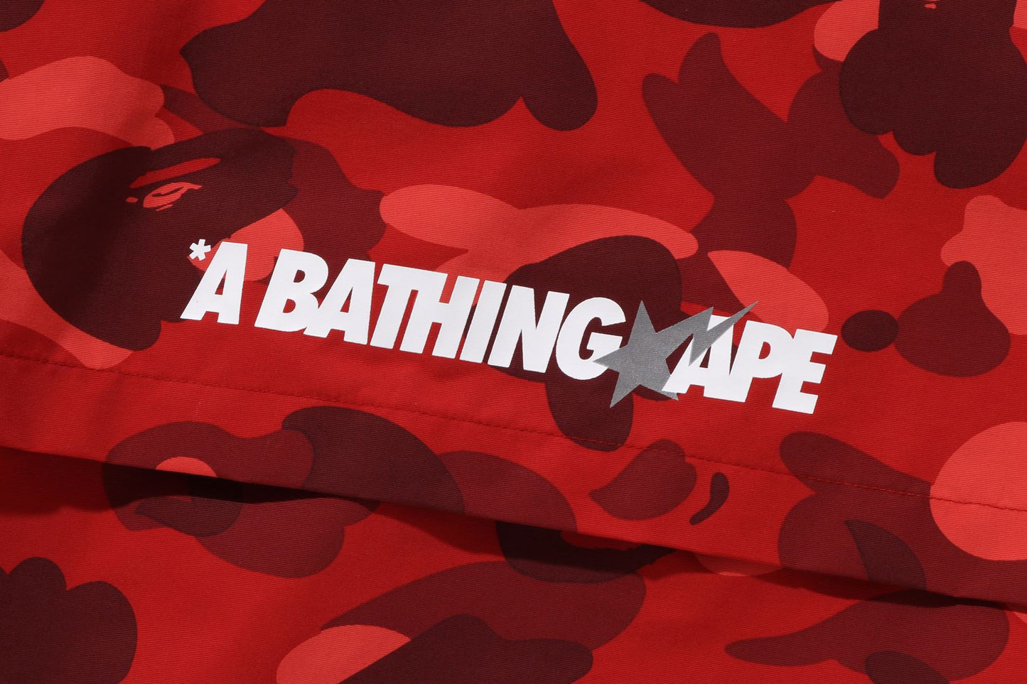BAPE 彩色迷彩連帽外套