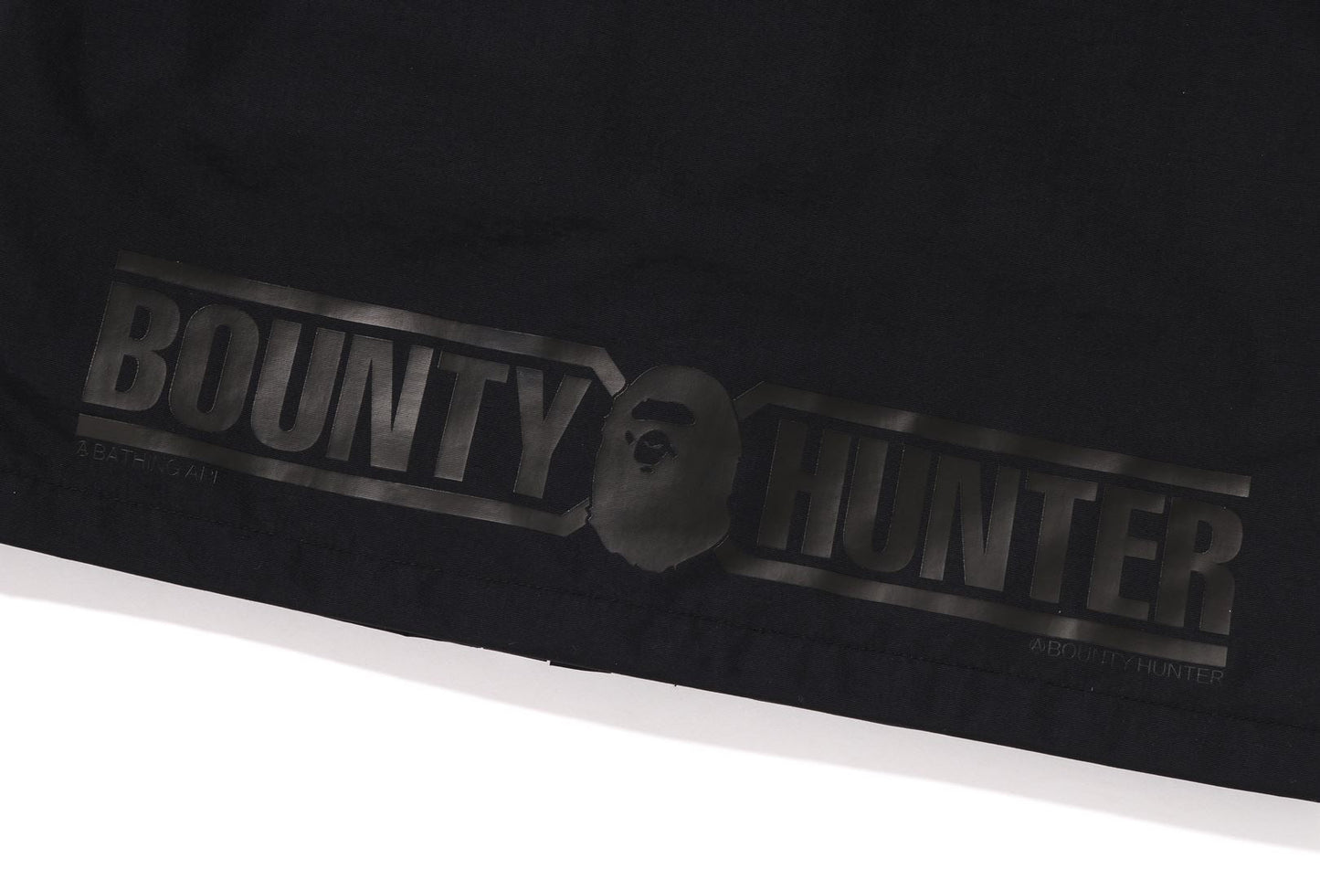 BAPE BOUNTY HUNTER MAD SHARK 雪板外套