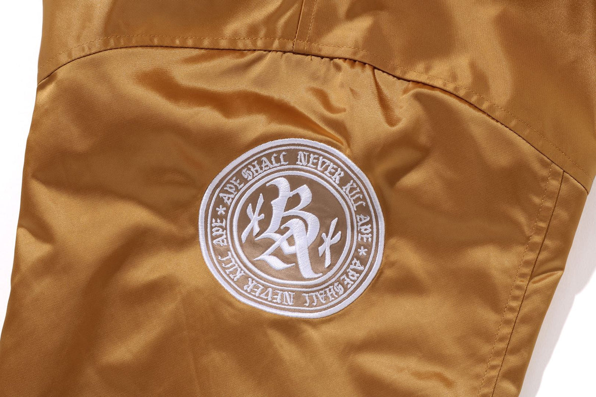 BAPE 大學風棒球夾克