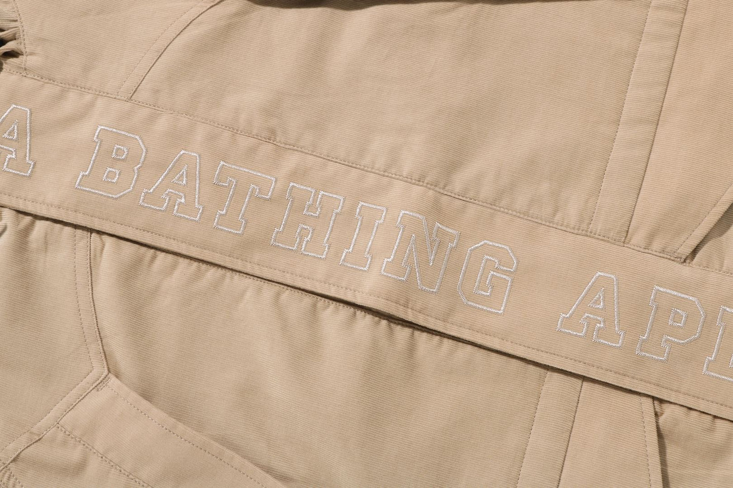 BAPE 絨毛雪板外套