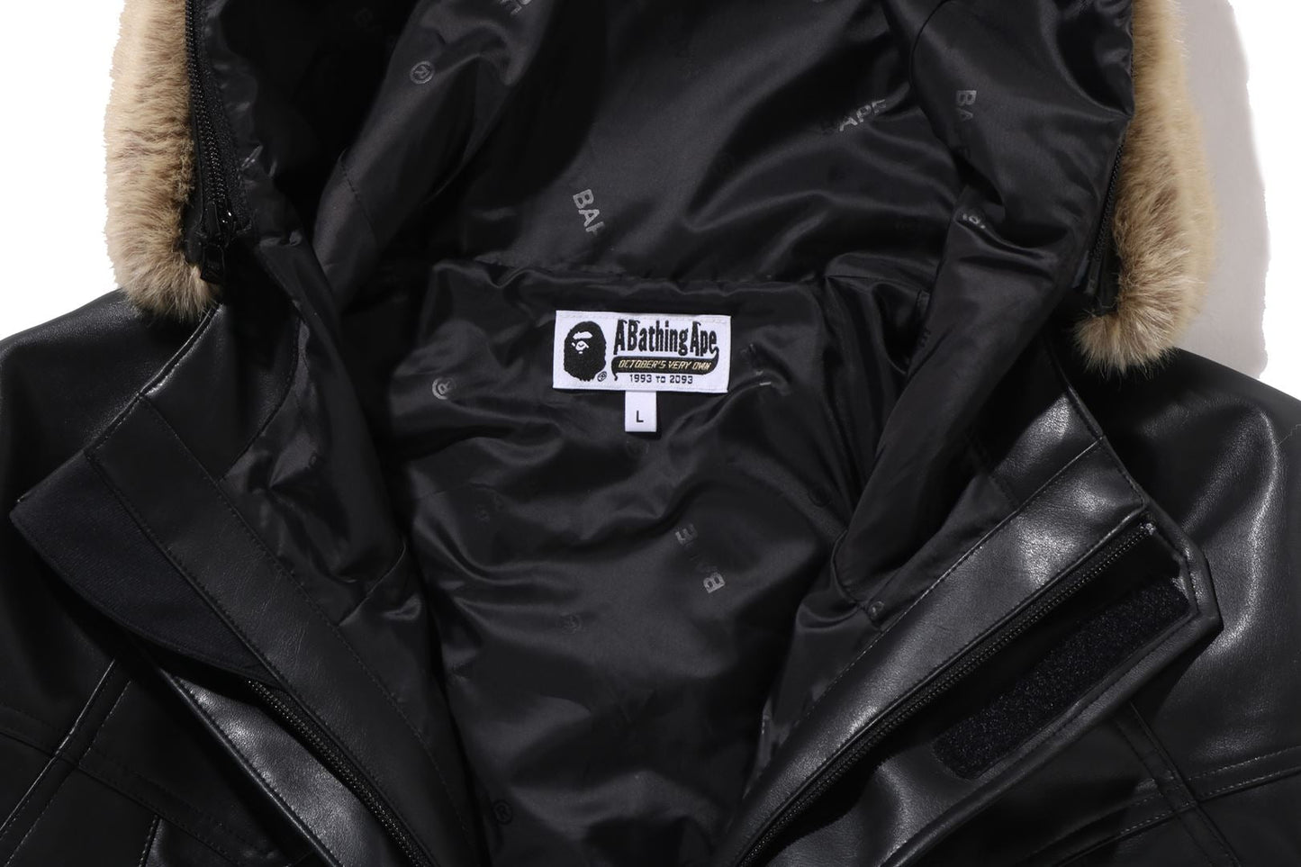 BAPE 【 BAPE X OVO 】合成可洗皮雪板外套
