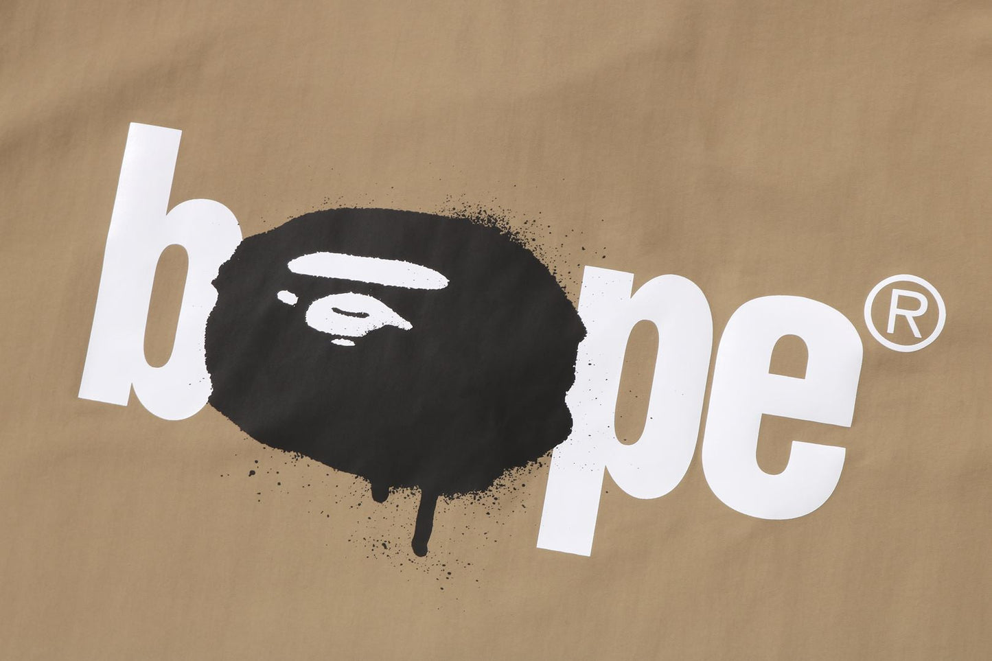 BAPE 可翻轉教練外套