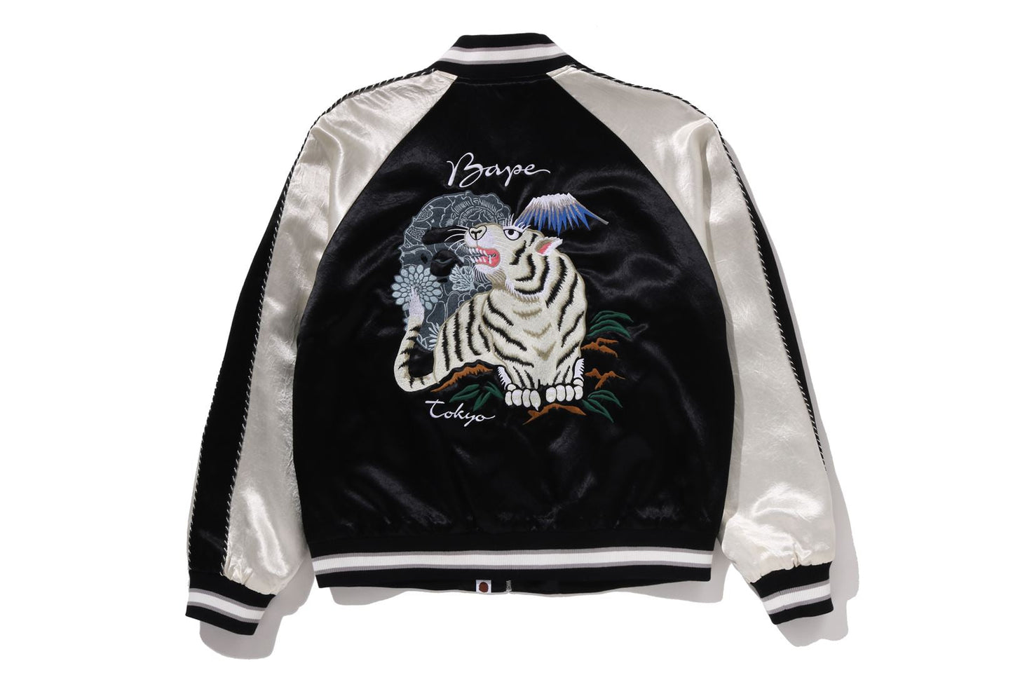 BAPE 日本藝術紀念外套