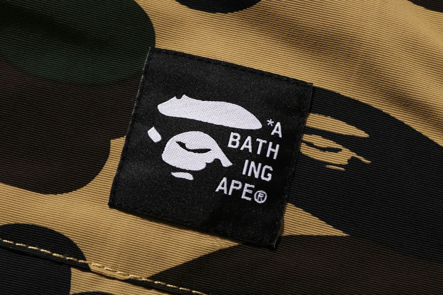 BAPE 1ST CAMO HOODIE JACKET