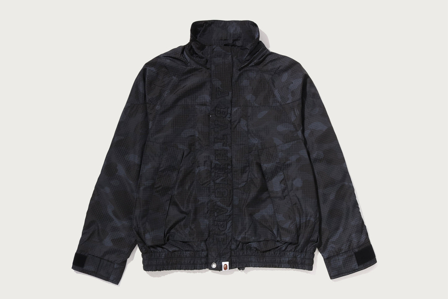 BAPE 彩色迷彩反光耐磨短款滑雪外套