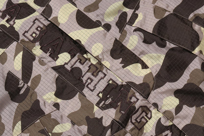 BAPE 彩色迷彩反光耐磨短款滑雪外套