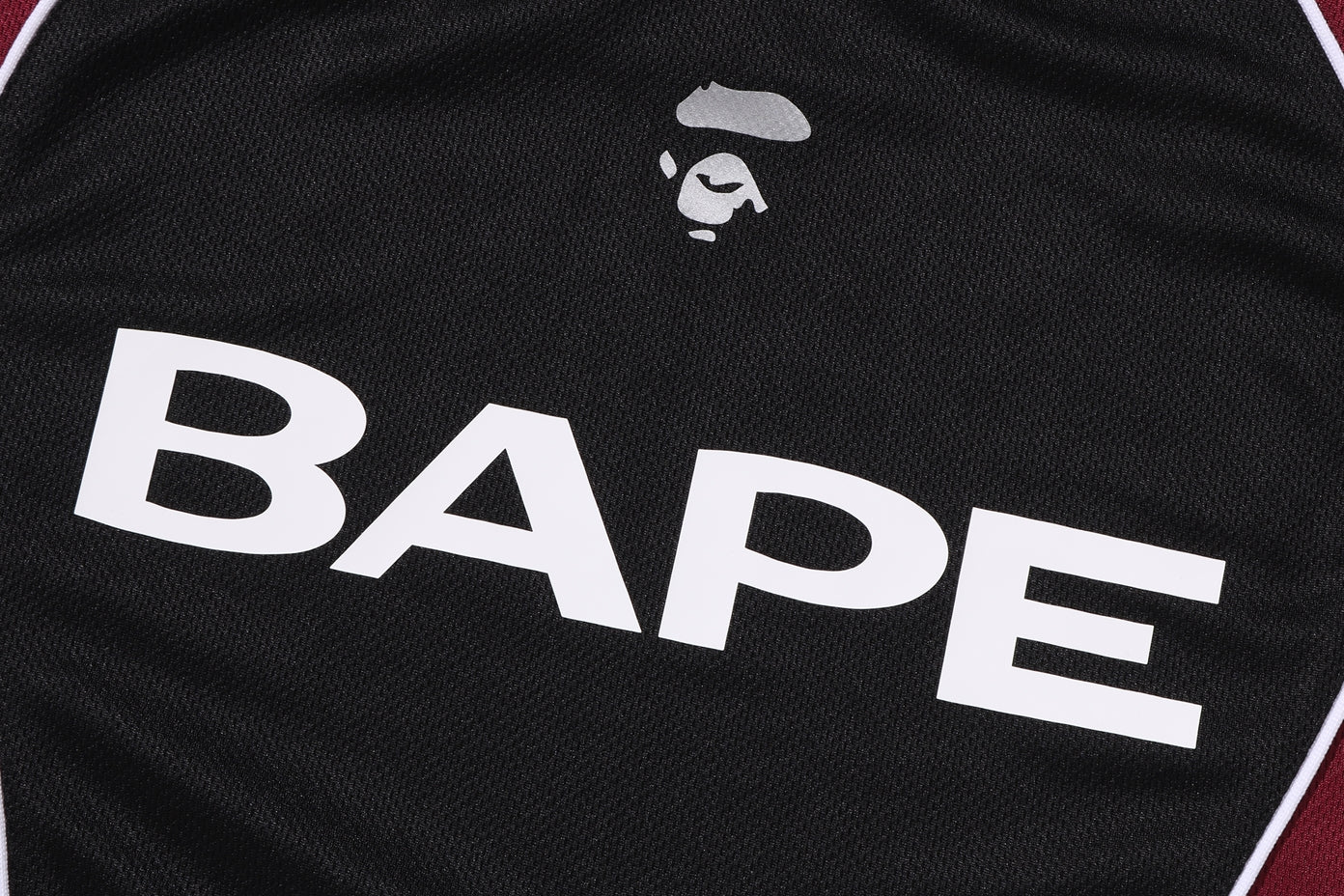 BAPE 足球標誌暖身放鬆版長袖T恤