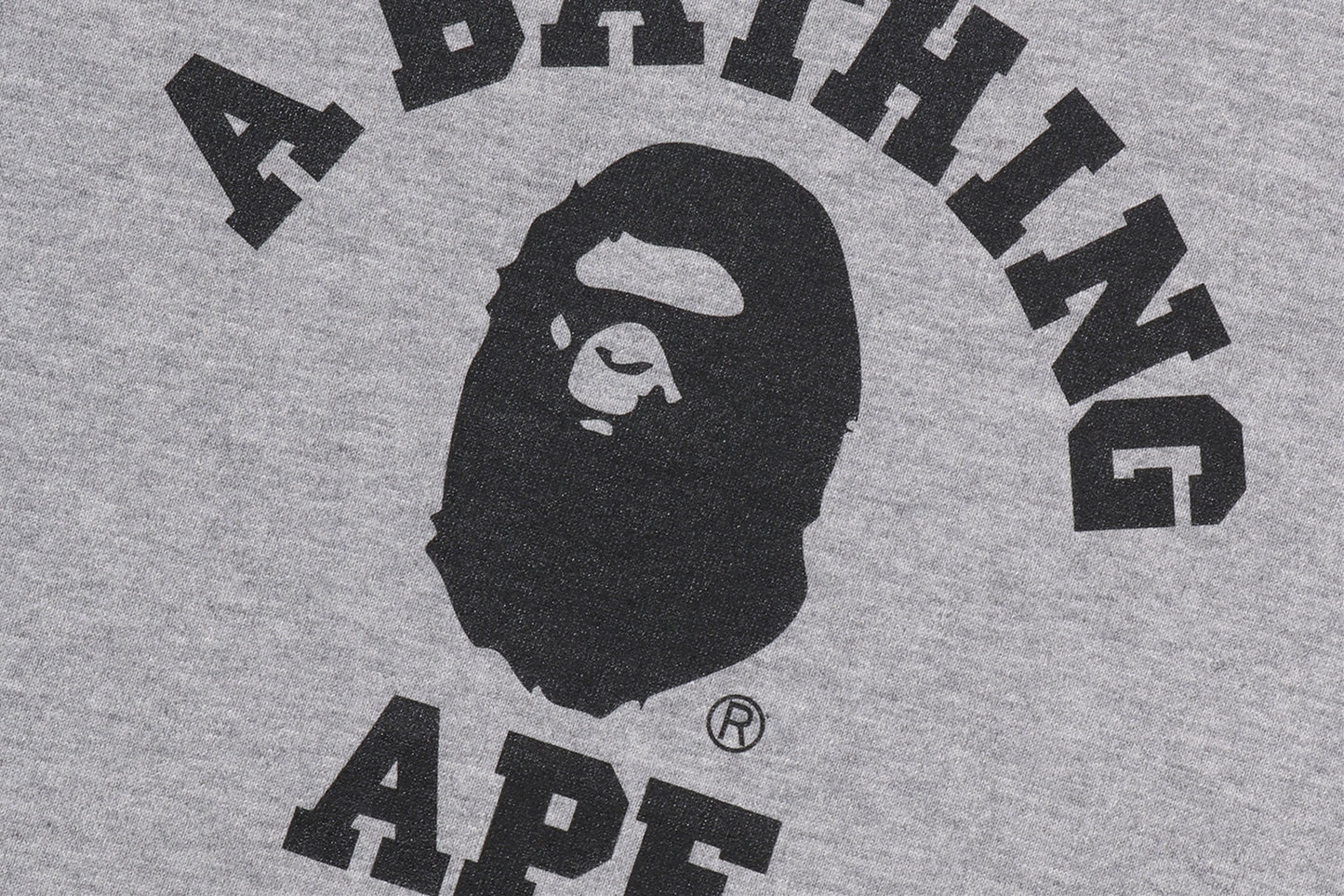BAPE 1ST CAMO 大學層次長袖T恤