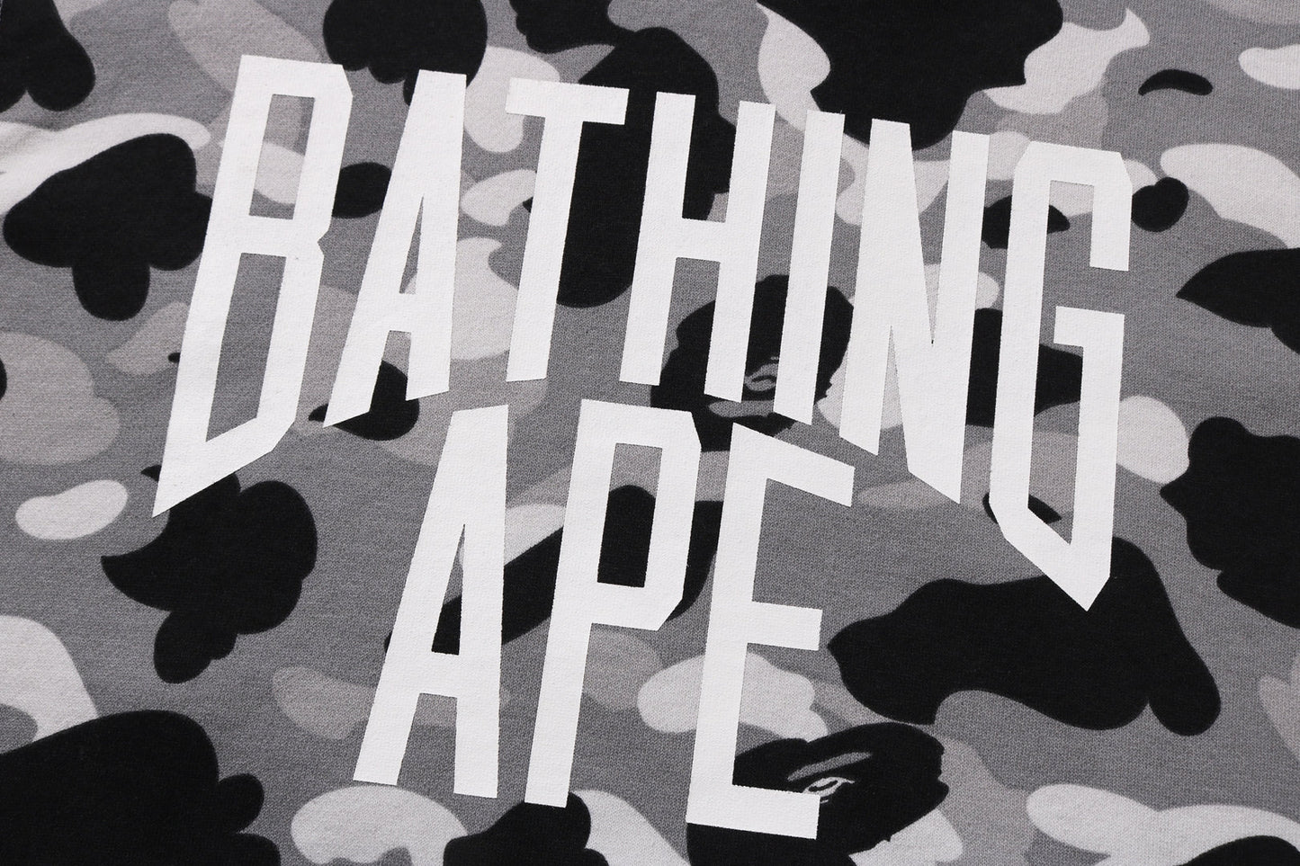 BAPE 1ST CAMO PULLOVER HOODIE
