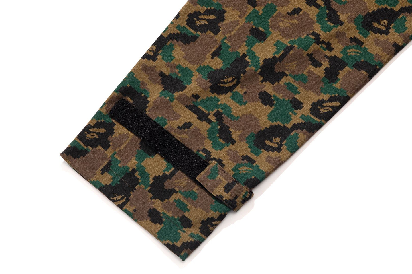 BAPE 【 BAPE BY KAZUKI KURAISHI 】PIXELATE CAMO TACTICAL PANTS